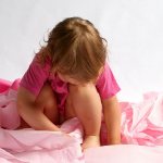 3 основные психологические причины детского энуреза (недержания)