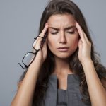 Шум в голове: симптомы, причины, лечение